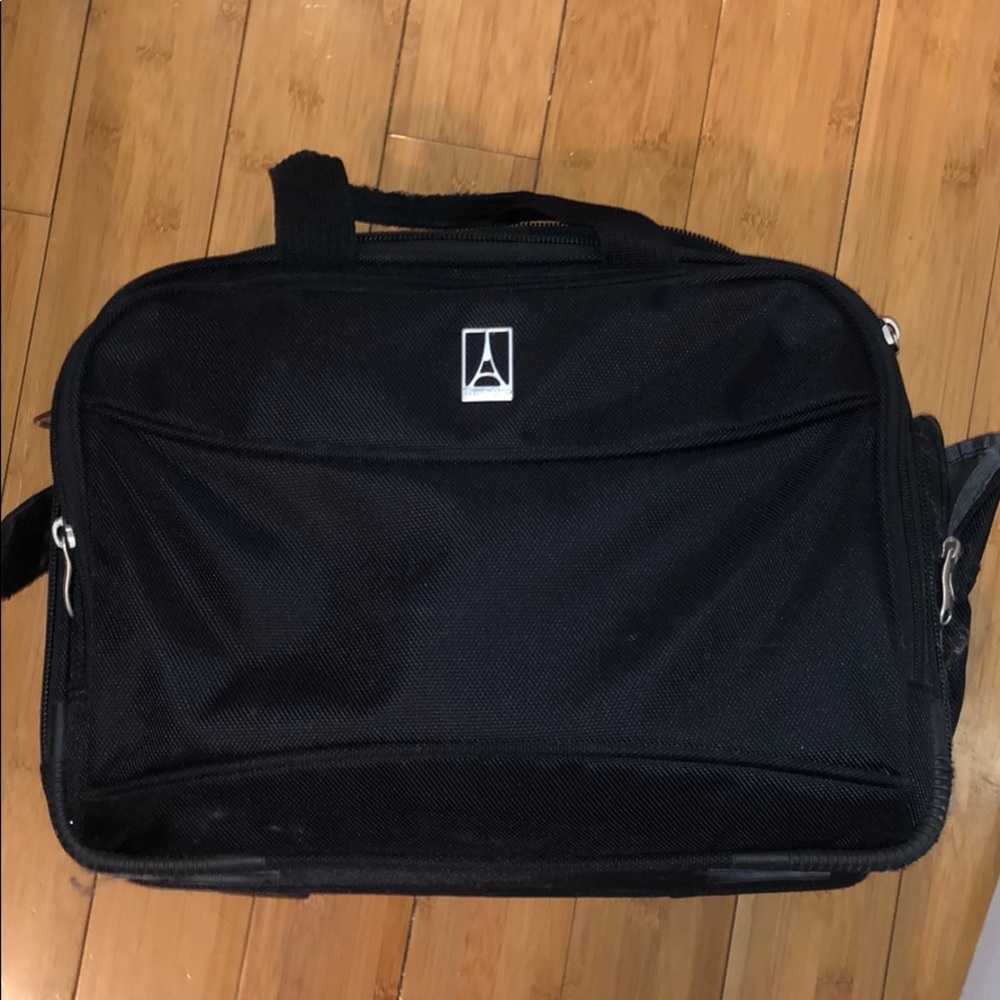 TravelPro Tote Luggage Crew Bag